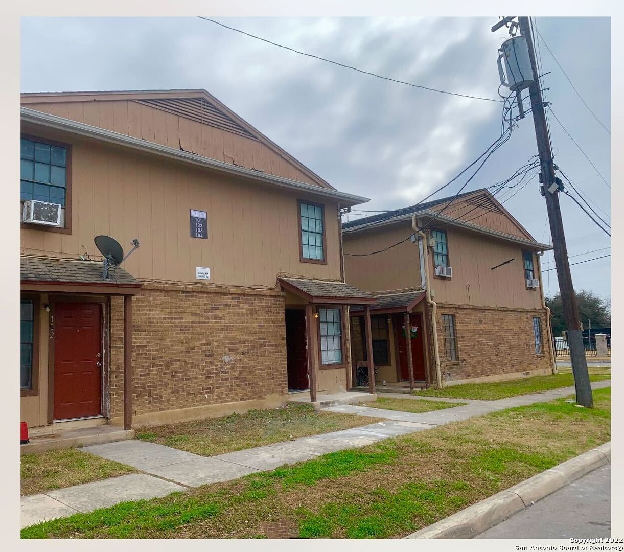 San Antonio Condo: 131 Elsie Ave