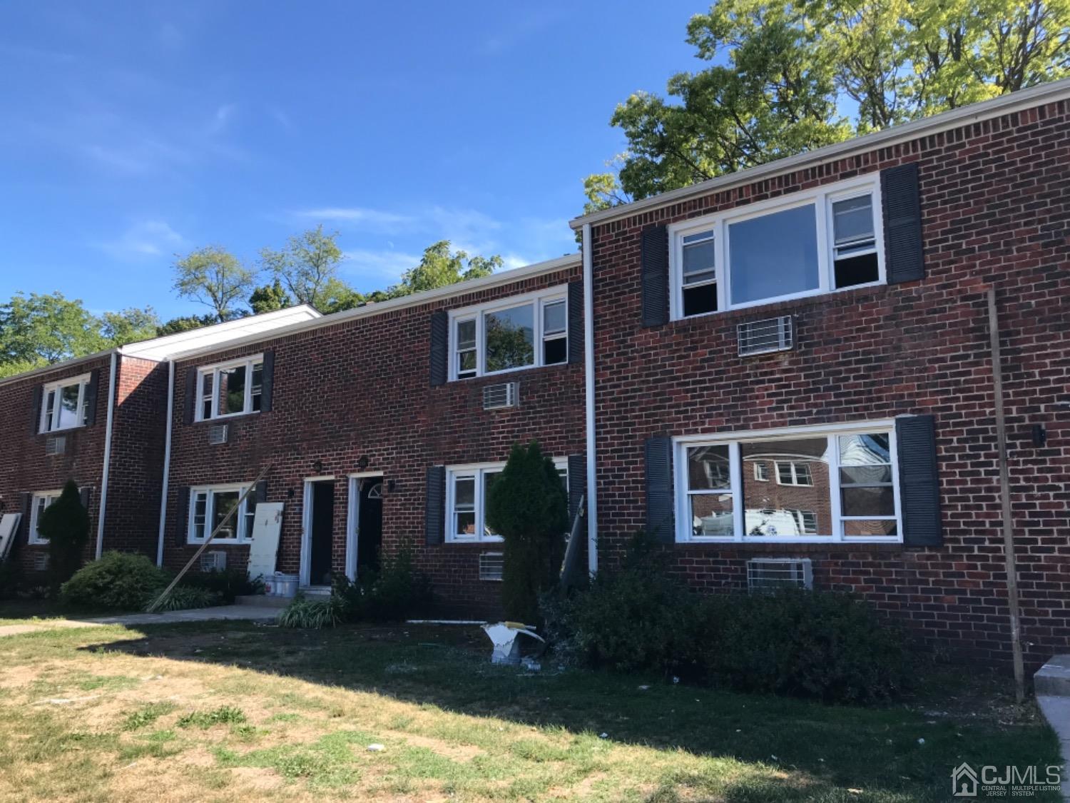 Somerville Condo: 152 South Brg St