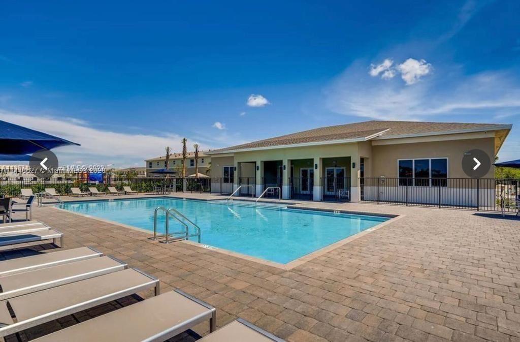 Florida City Condo: 549 Northeast 4th Ln