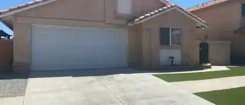 Victorville Condo: 12357 Glenwood Ln