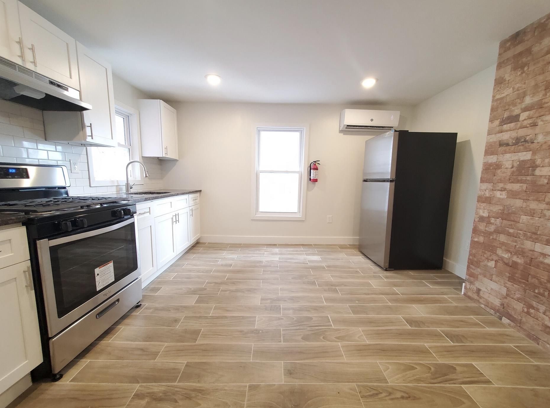 Jersey City Condo: 158 Summit Ave
