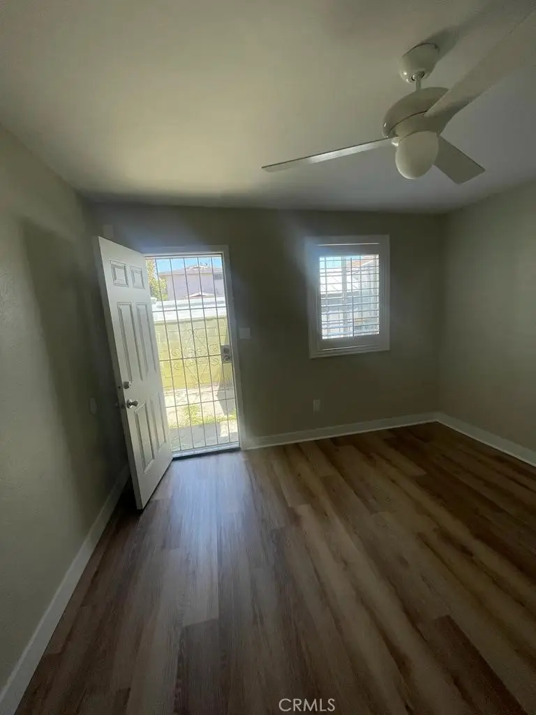 Inglewood Condo: 9702 Redferm