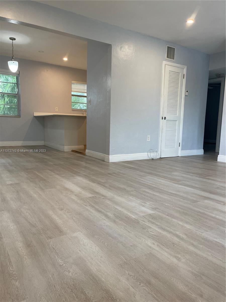 South Miami Condo: 7865 SW 57TH AVE