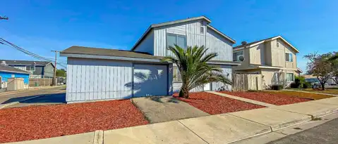 Oceano Condo: 1875 19th St