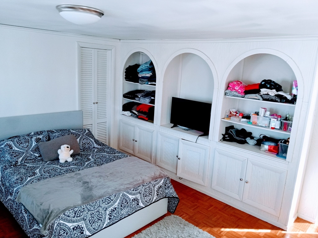 Cambridge Condo: 78 5th St