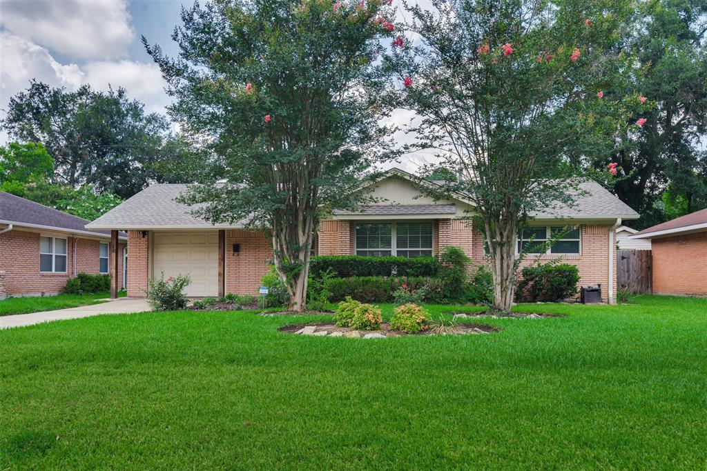 Houston Condo: 1126 West 30th St