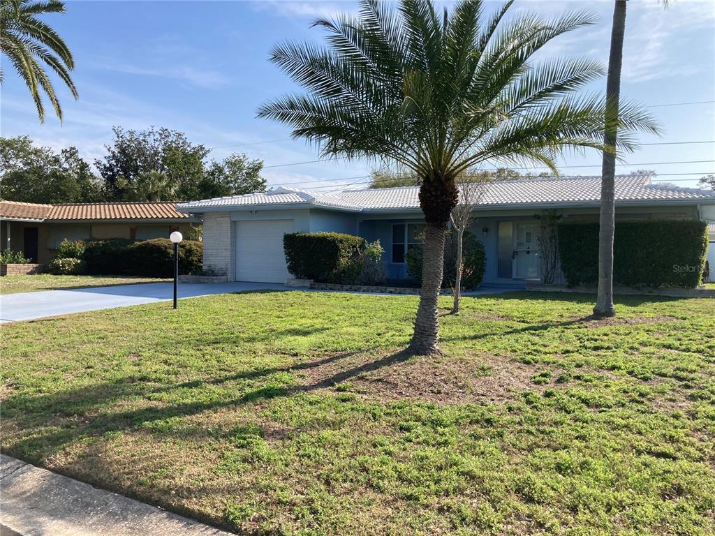 Clearwater Condo: 2329 Tudor Ln
