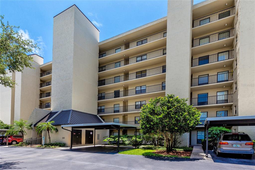 Clearwater Condo: 2700 COVE CAY DR