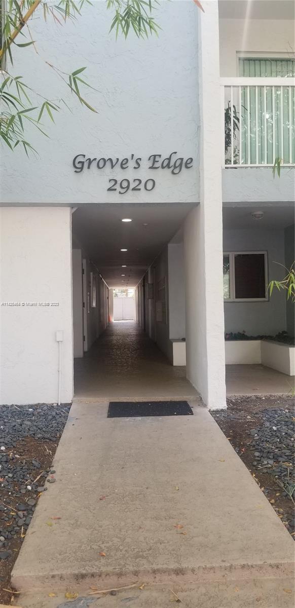 Miami Condo: 2920 Southwest 28th Ter