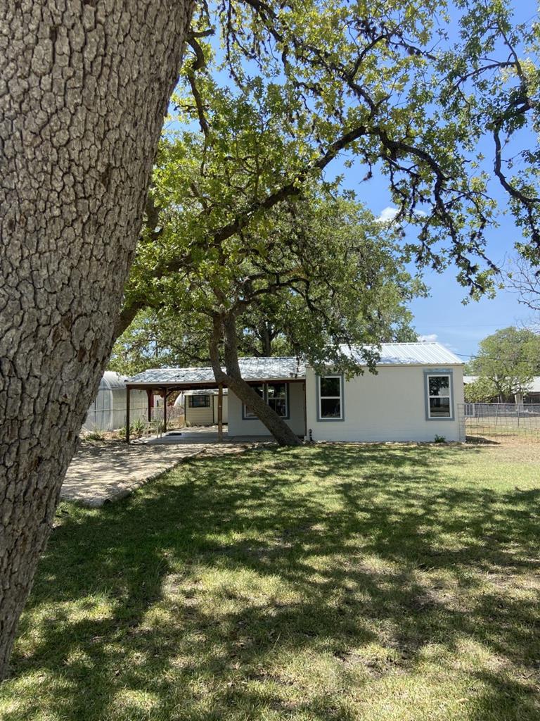Medina Condo: 307 Post Oak St
