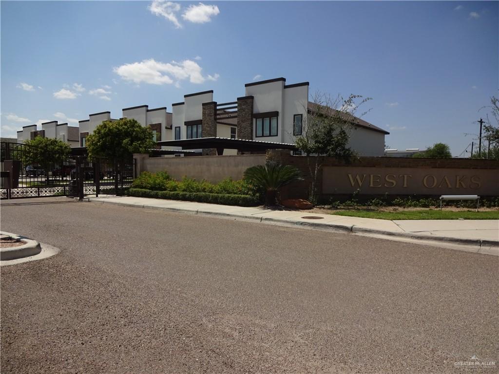 Edinburg Condo: 206 Fig Dr