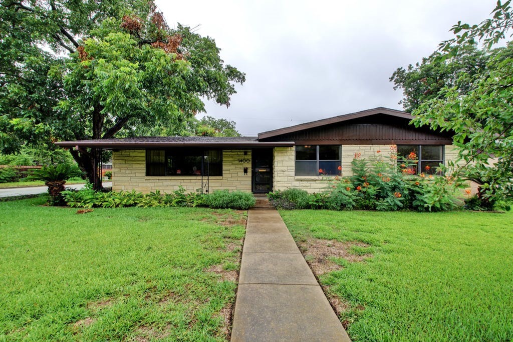 Austin Condo: 1400 Larkwood Dr