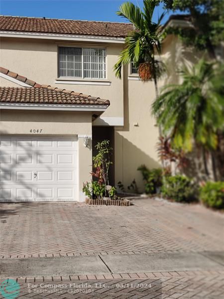 Sunrise Condo: 4047 Northwest 92nd Ave