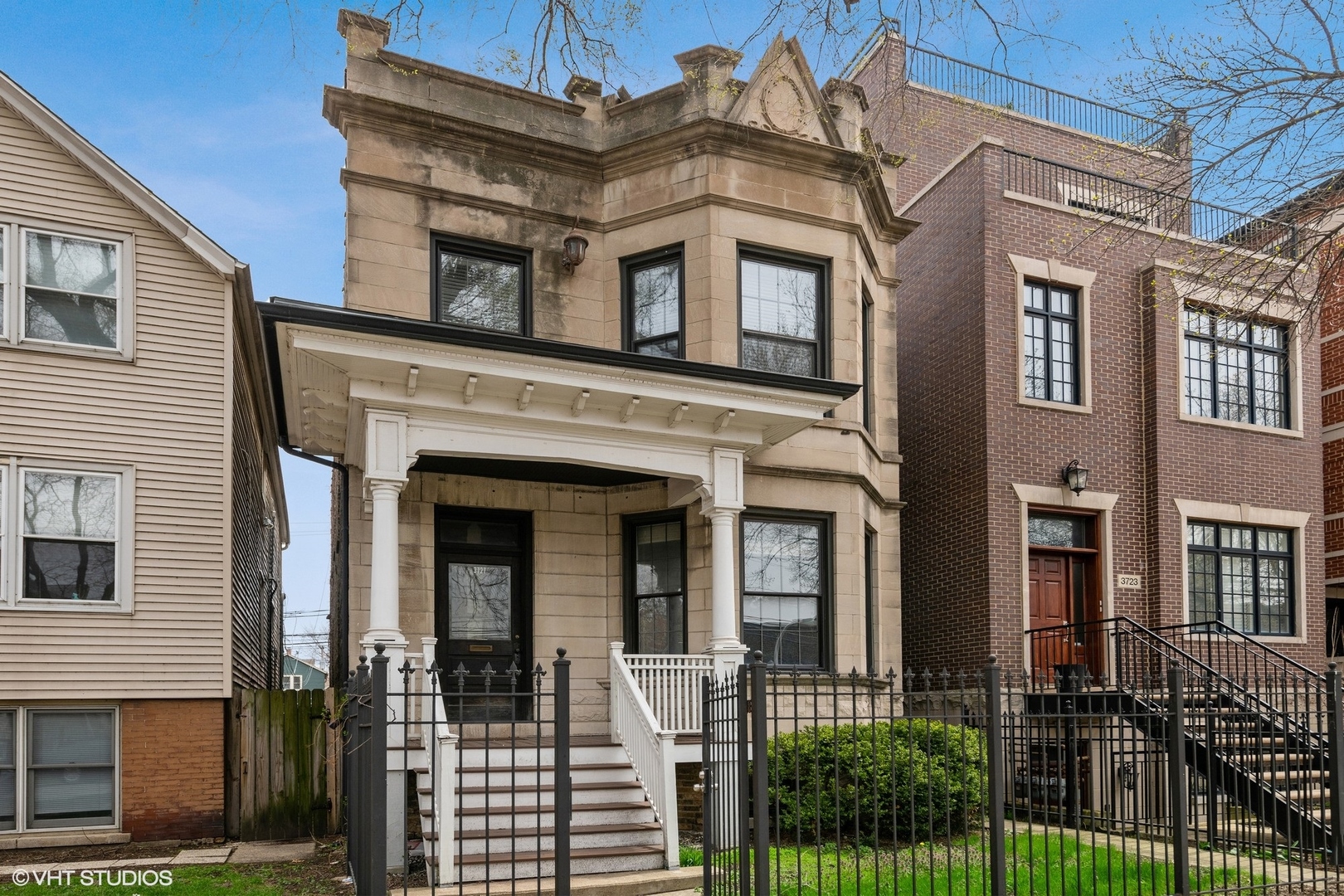 Chicago Condo: 3727 North Clifton Ave
