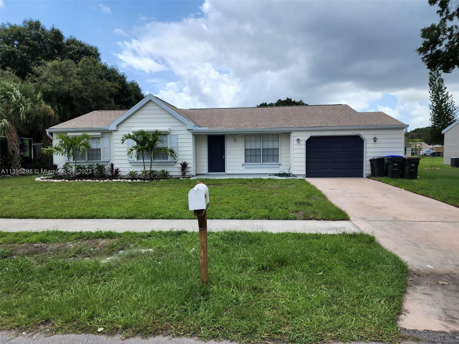 North Port Condo: 4487 Pocatella Ave