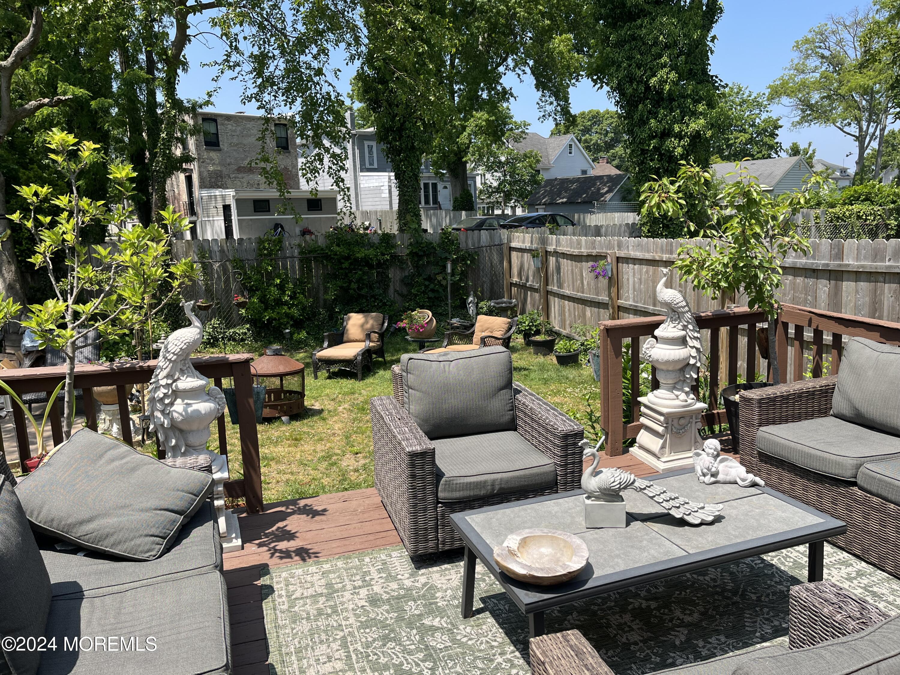 Long Branch Condo: 10 William St