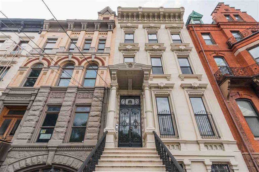 Jersey City Condo: 465 Jersey Ave