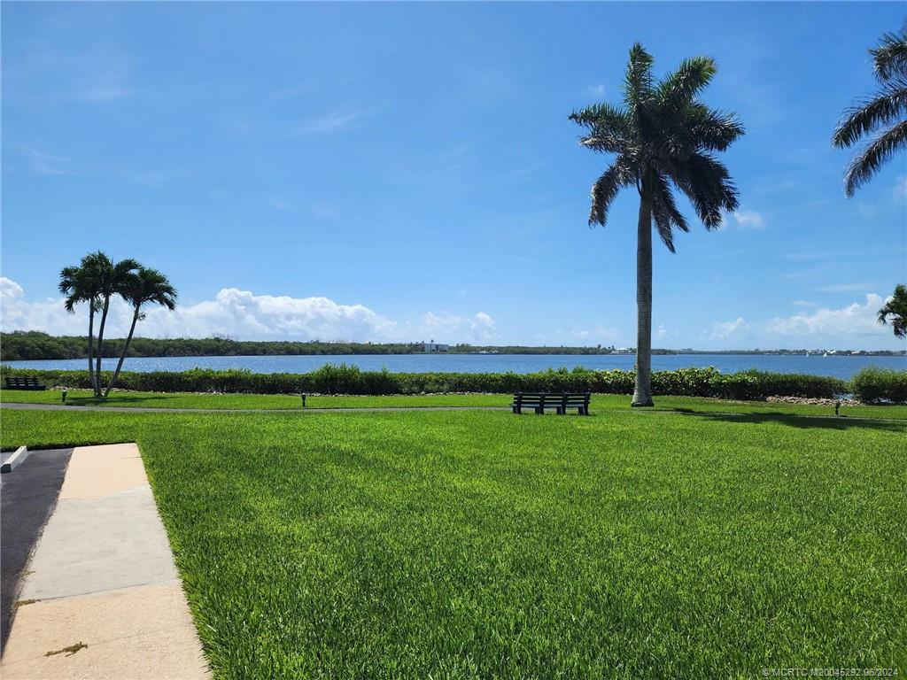 Jensen Beach Condo: 3462 Northeast Causeway Blvd