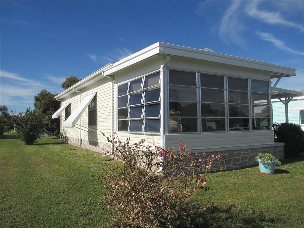 Barefoot Bay Condo: 717 Lark Dr