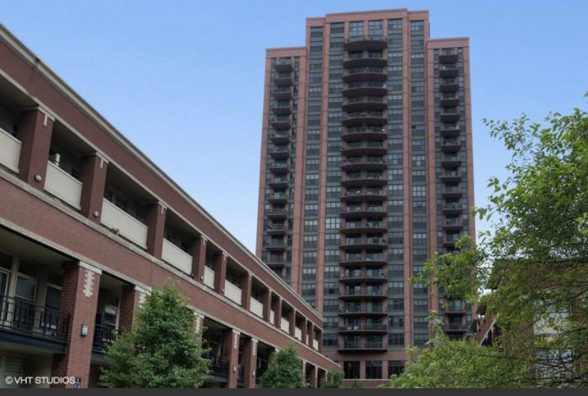 Chicago Condo: 330 N Jefferson St Apt 1806