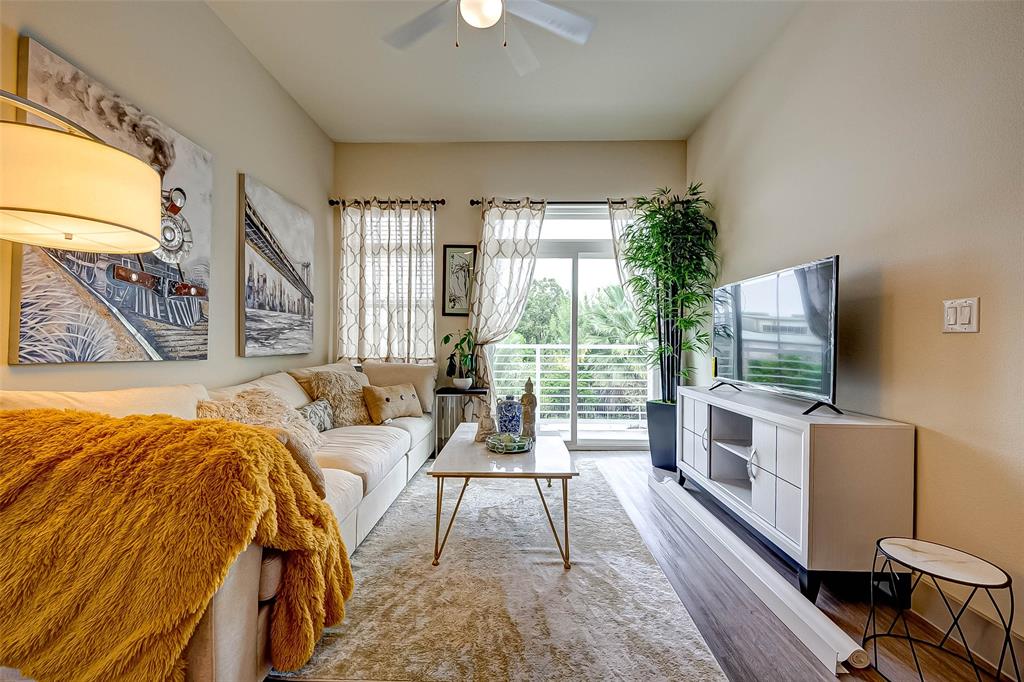 HOUSTON Condo: 6955 TURTLEWOOD DR