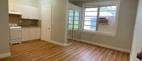 Coral Gables Condo: 102 Menores Ave