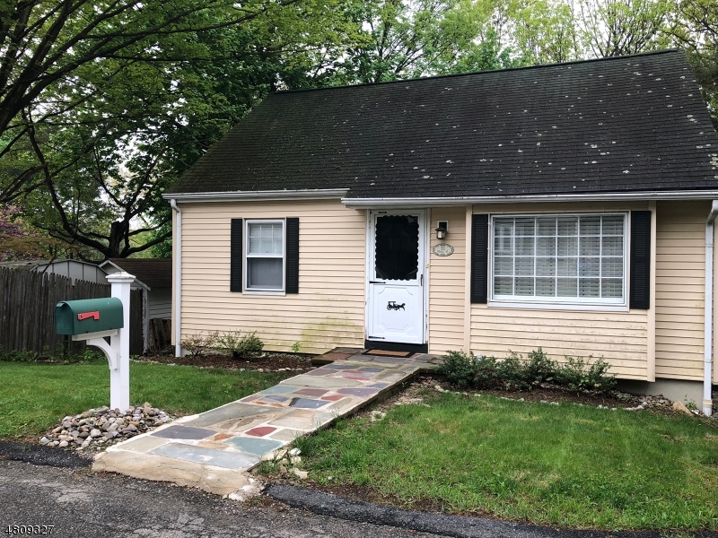 Boonton Condo: 23 Grv St