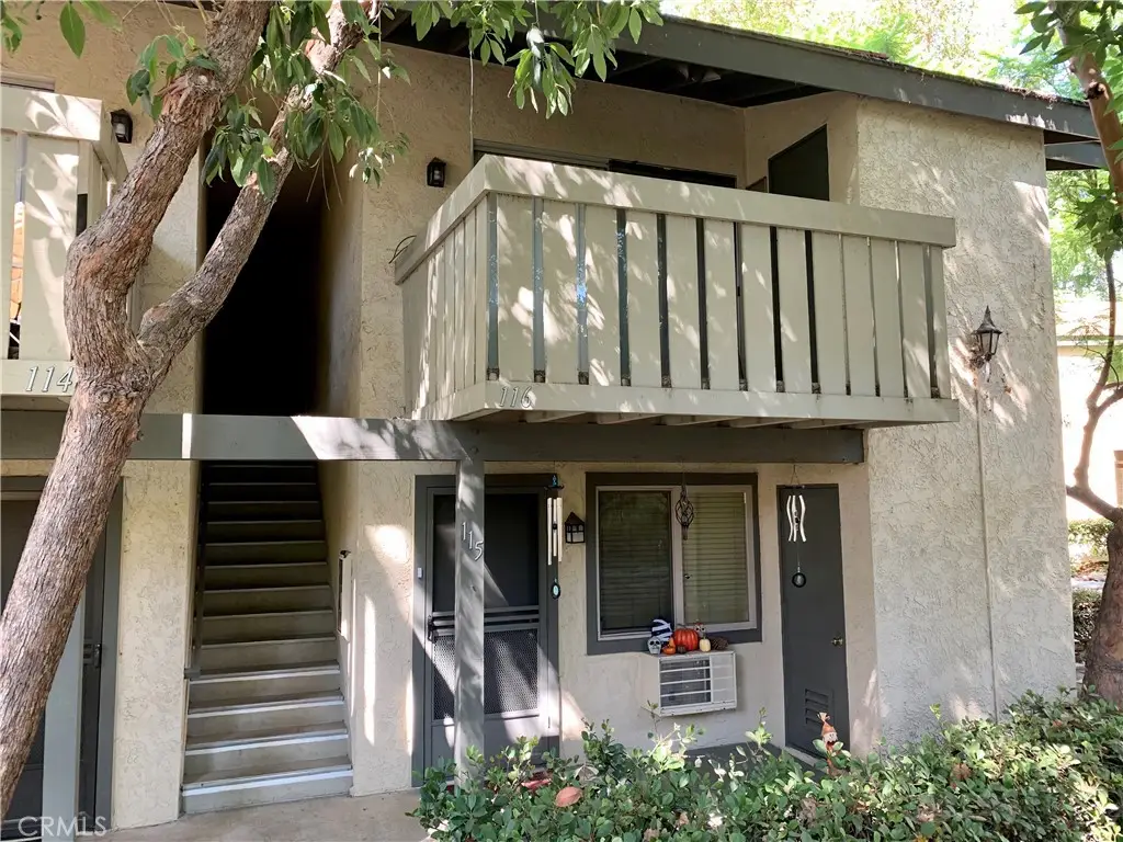 Pomona Condo: 960 E Bonita Ave