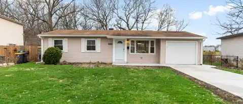 Streamwood Condo: 206 Timber Trl