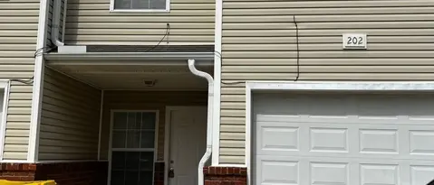 Crestview Condo: 202 Johnson Ct