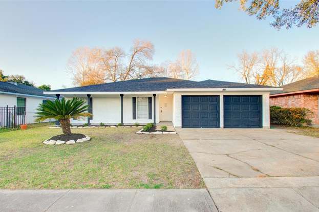 Houston Condo: 9726 La Vis Dr