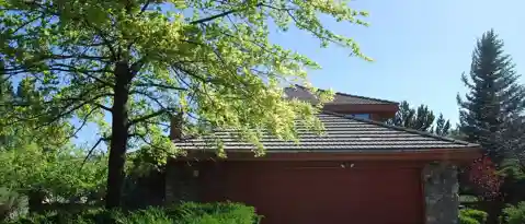 Verdi Condo: 145 Lakeview Dr