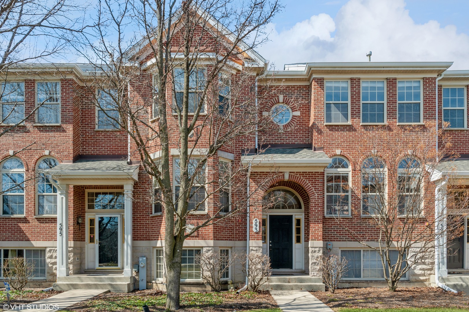 Wheeling Condo: 593 Prestwick Ln