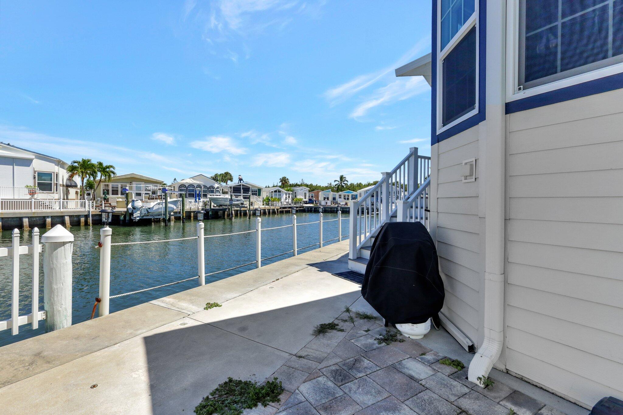 Jensen Beach Condo: 10701 South Ocean Dr