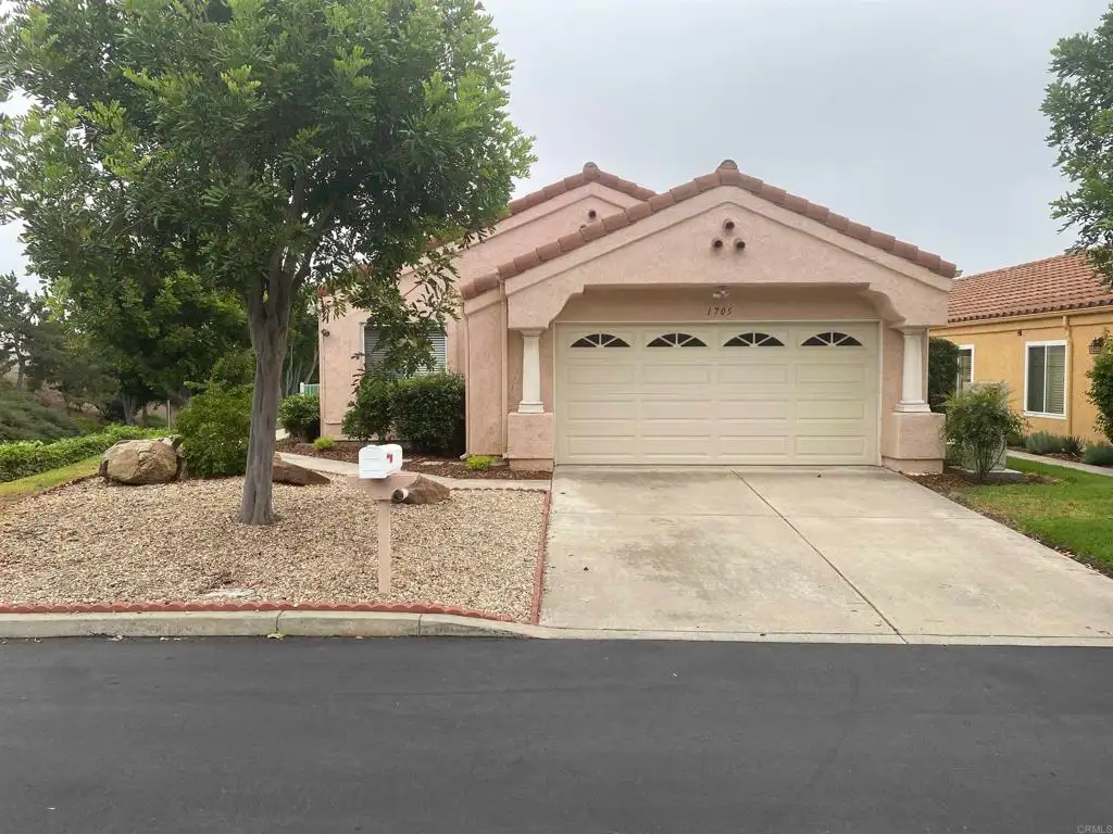 Escondido Condo: 1705 Muirfield Gln