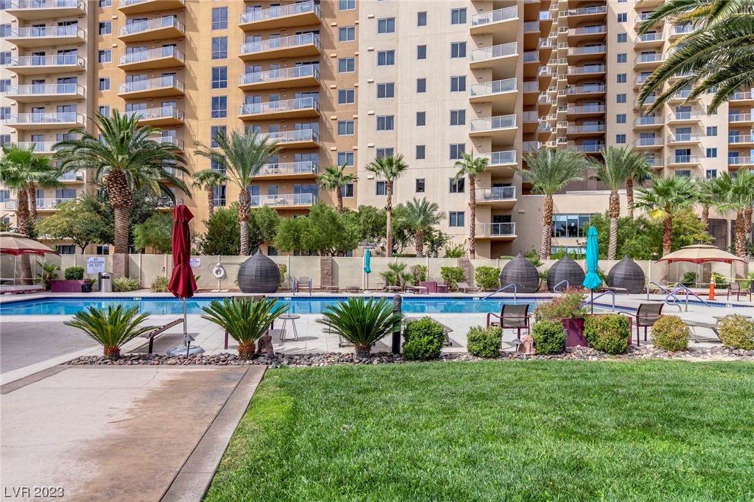 Las Vegas Condo: 8255 South Las Vegas Blvd