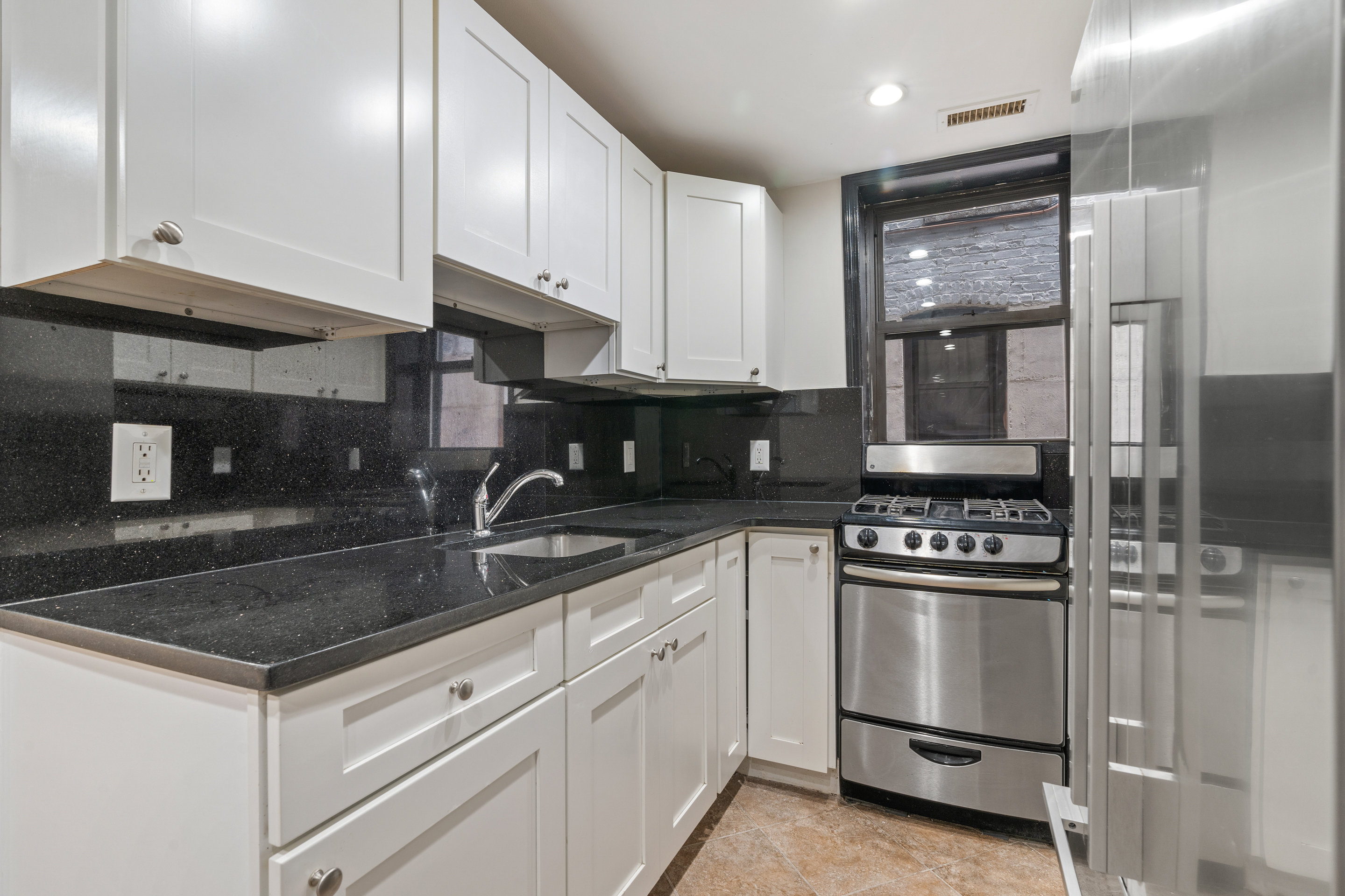 Bronx Condo: 3416 Irwin Avenue,