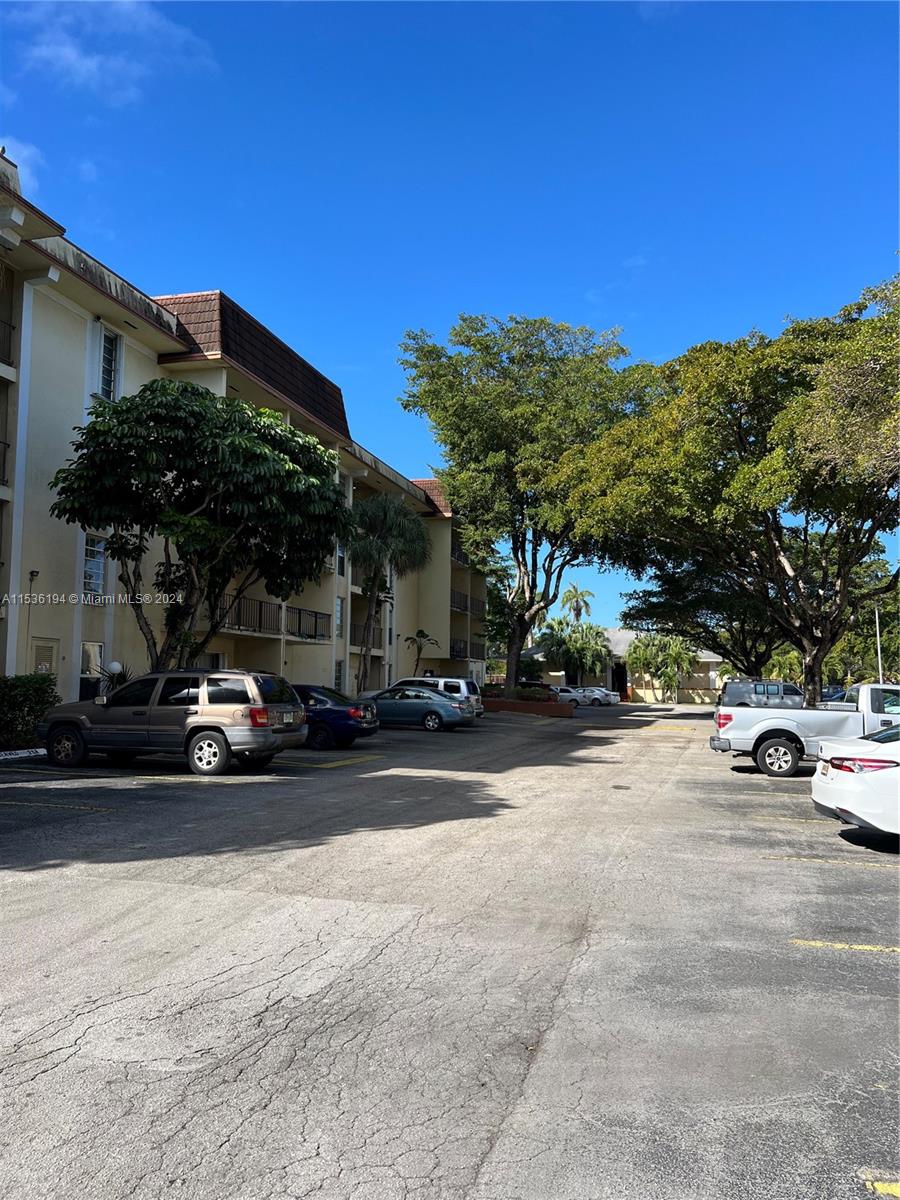 Miami Condo: 11925 NE 2nd Ave