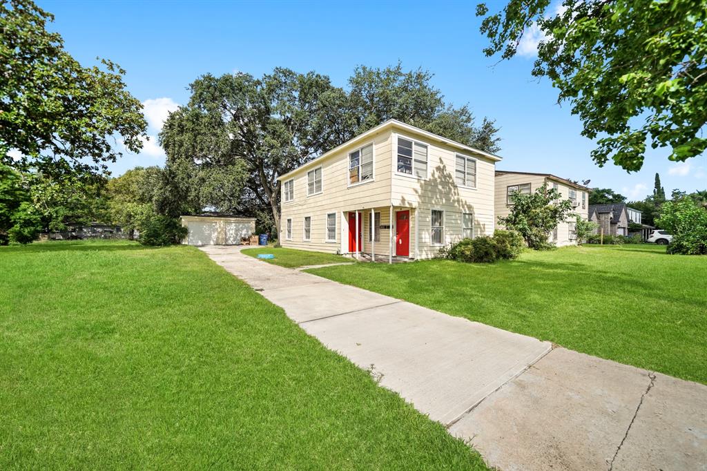 Texas City Condo: 13 13th St N
