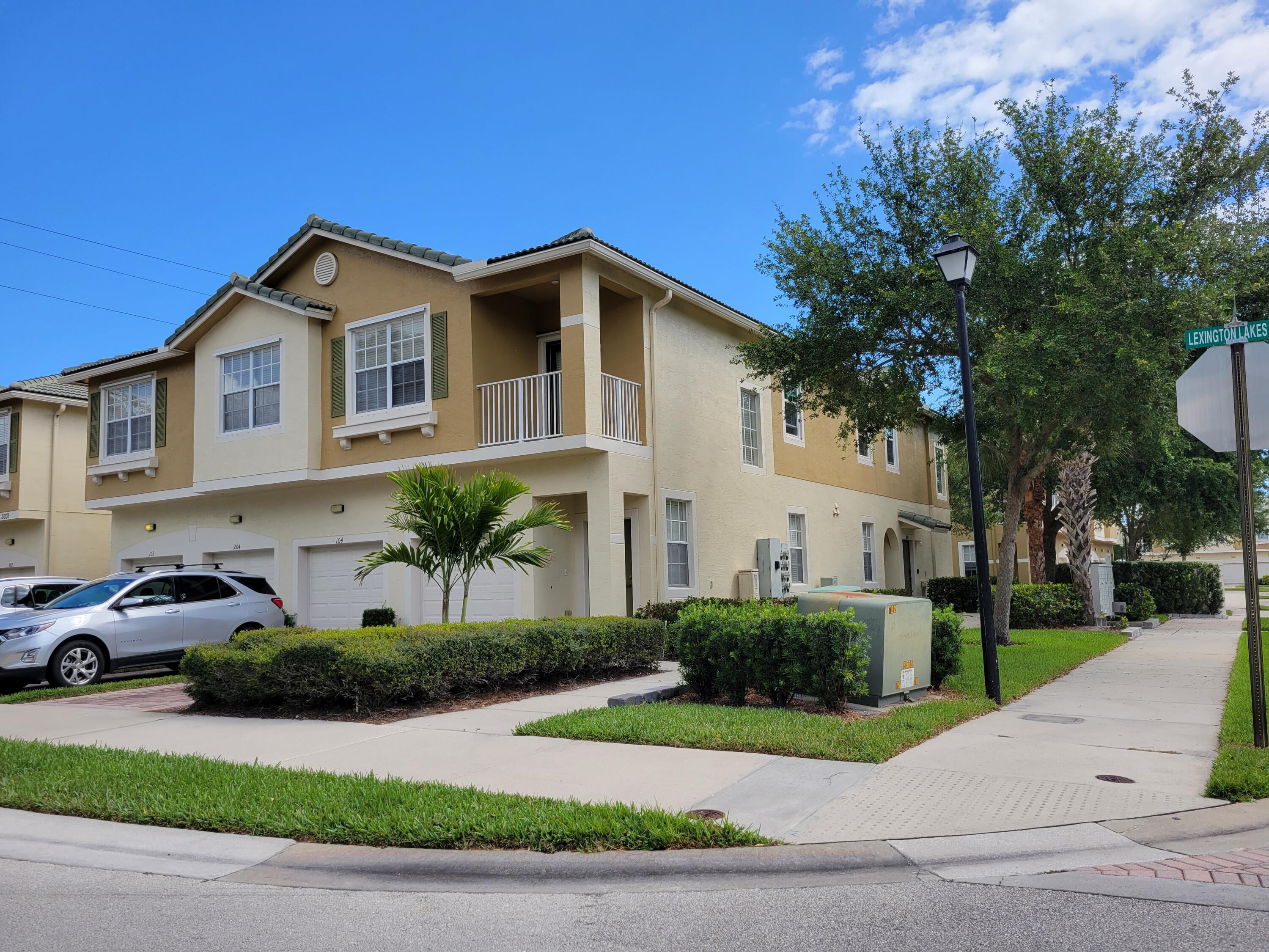 Stuart Condo: 3031 Southeast Lexington Lakes Dr