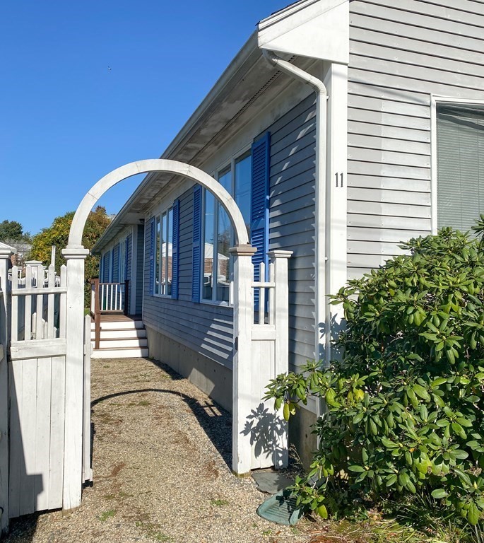Marblehead Condo: 11 Lime St