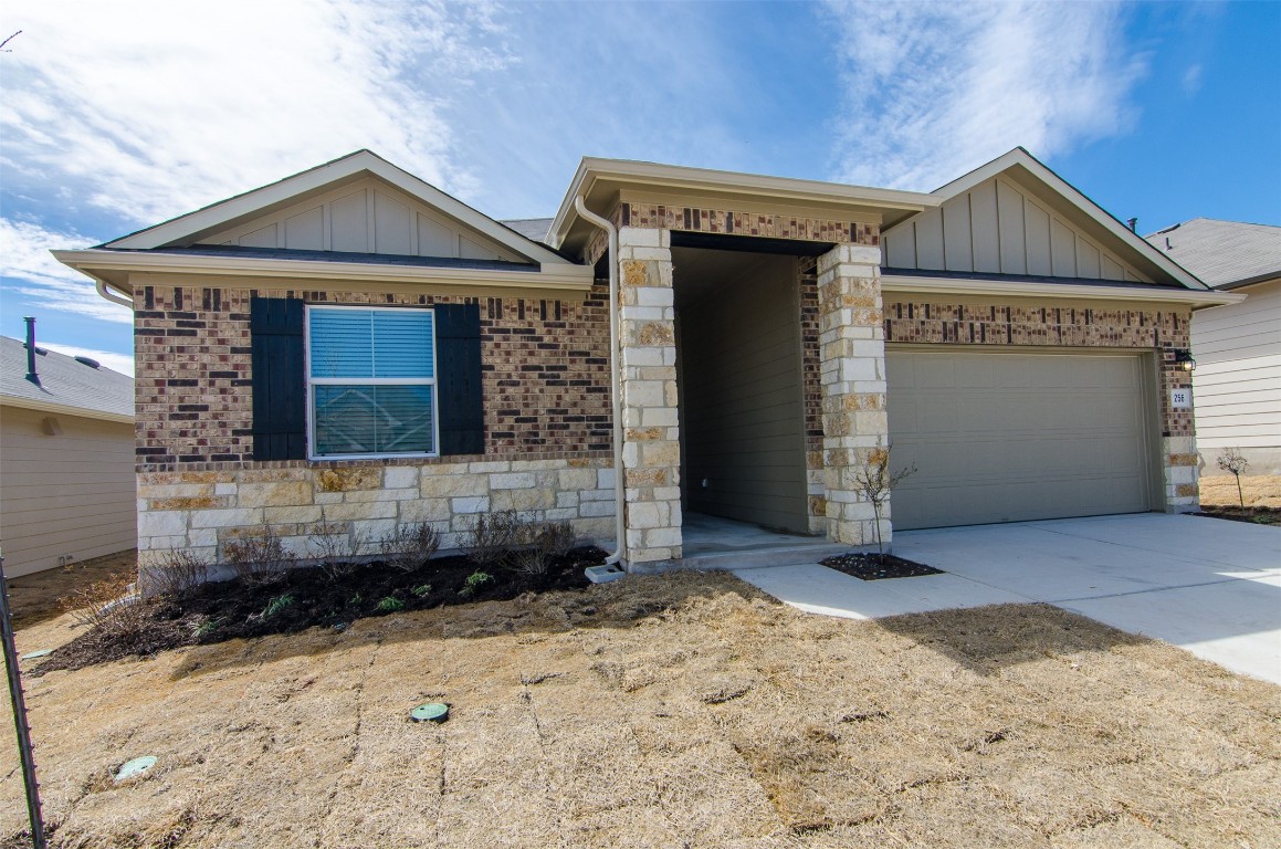 KYLE Condo: 256 Cherry Laurel Ln