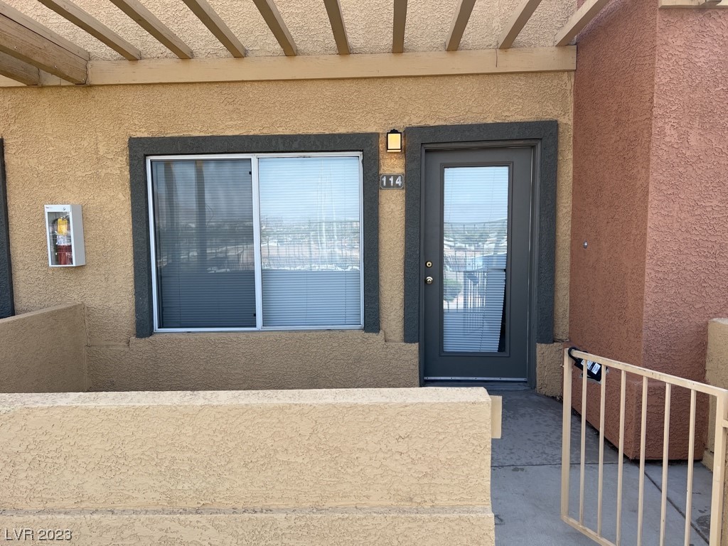 Las Vegas Condo: 4915 East Russell Road,