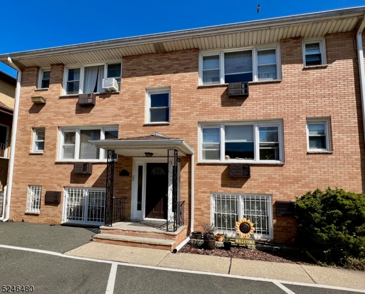East Rutherford Condo: 209 Park Ave