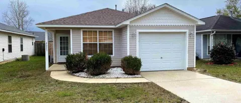 Pensacola Condo: 2025 Marquesas Ln