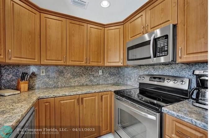 Delray Beach Condo: 188 Burgandy Way