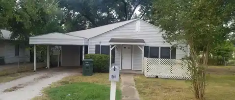 Bryan Condo: 1201 Batts St
