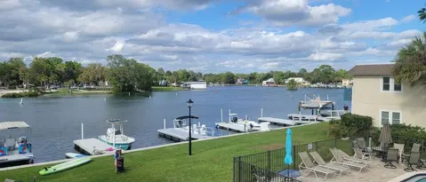Crystal River Condo: 30 SE Valare Ln