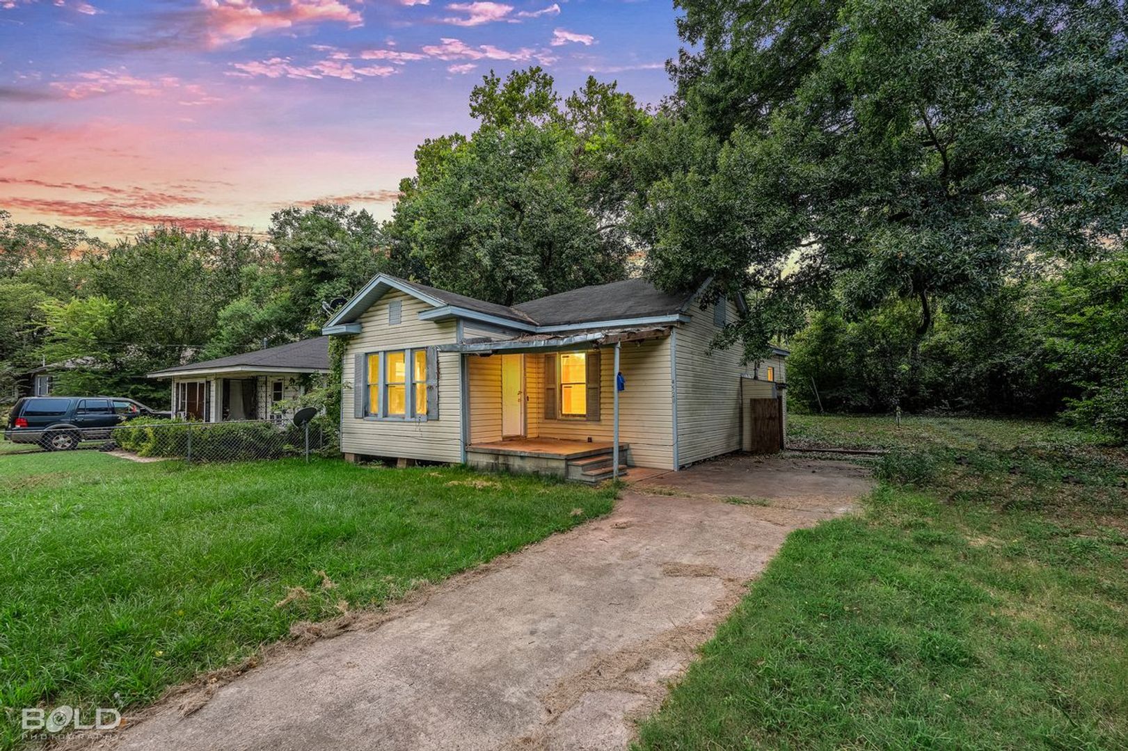 Shreveport House: 4520 Rightway Ave