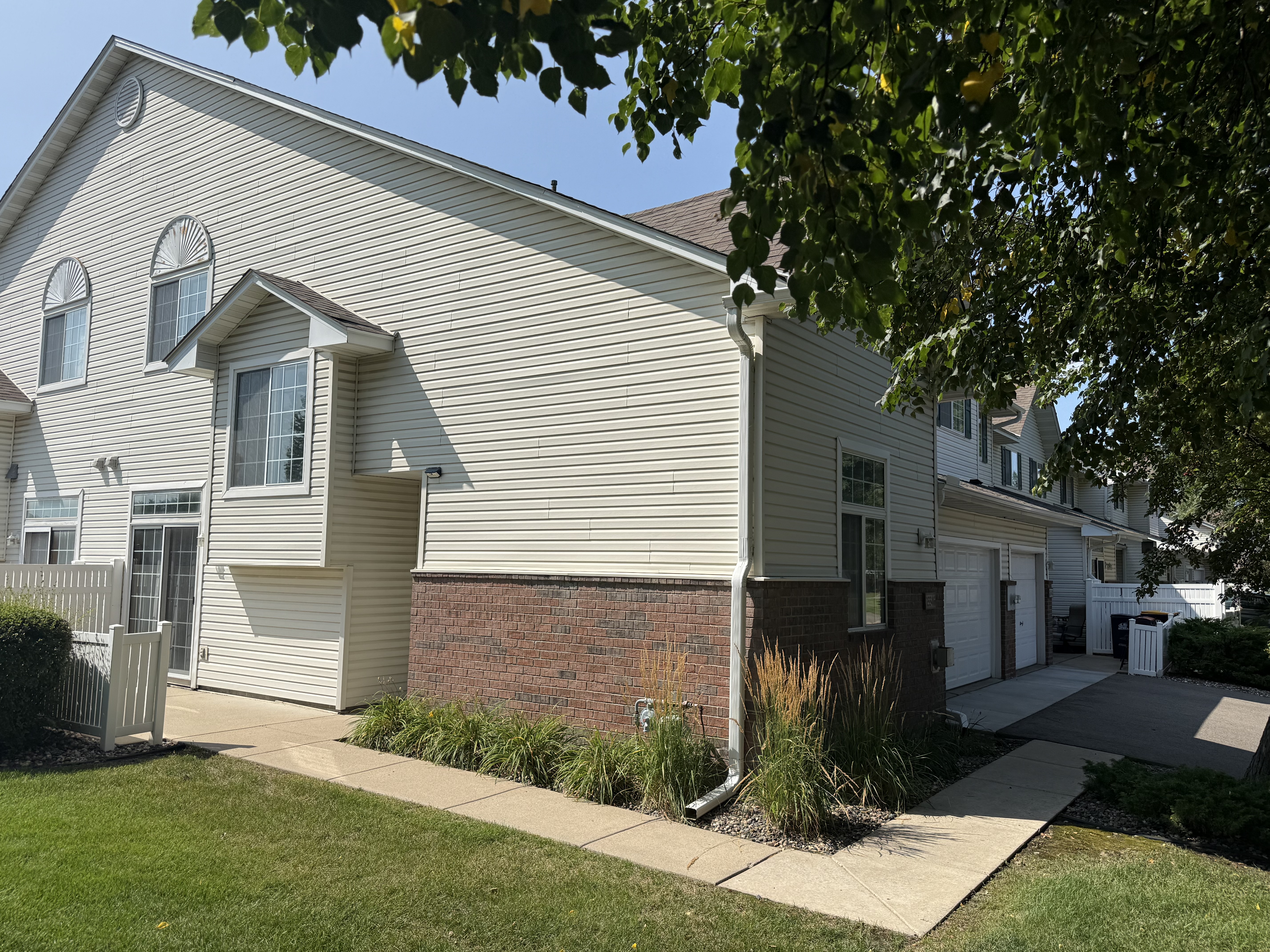 Apple Valley Townhome: 15546 Garnet Way